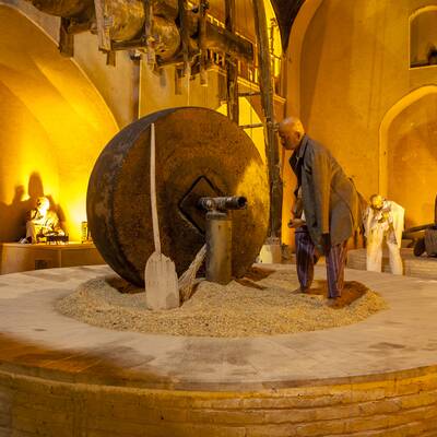 موزه عصارخانه شاهی